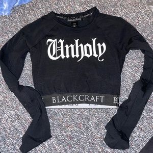 BlackCraft long sleeve crop top